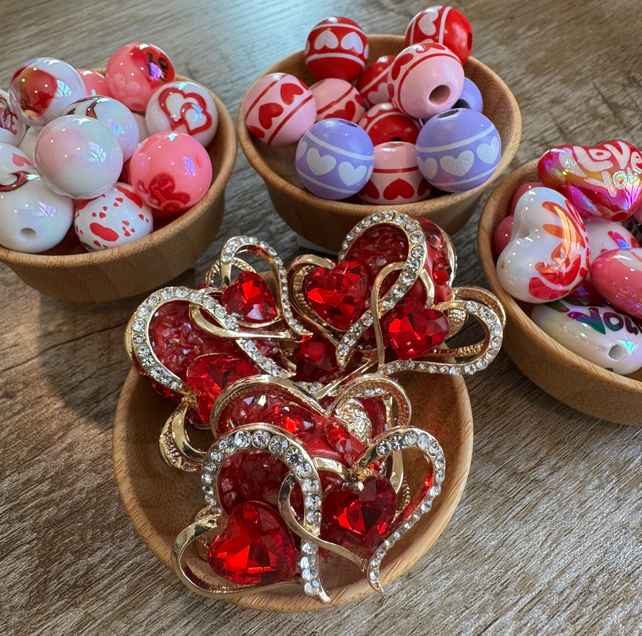 Dazzling Hearts Beadable Kit